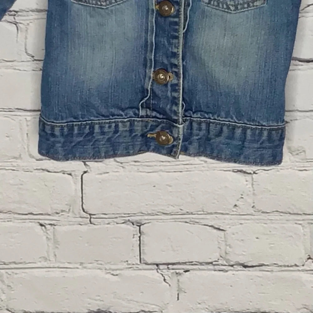 OshKosh B’gosh Light Rinse Cotton Button Front Denim Jacket 6
